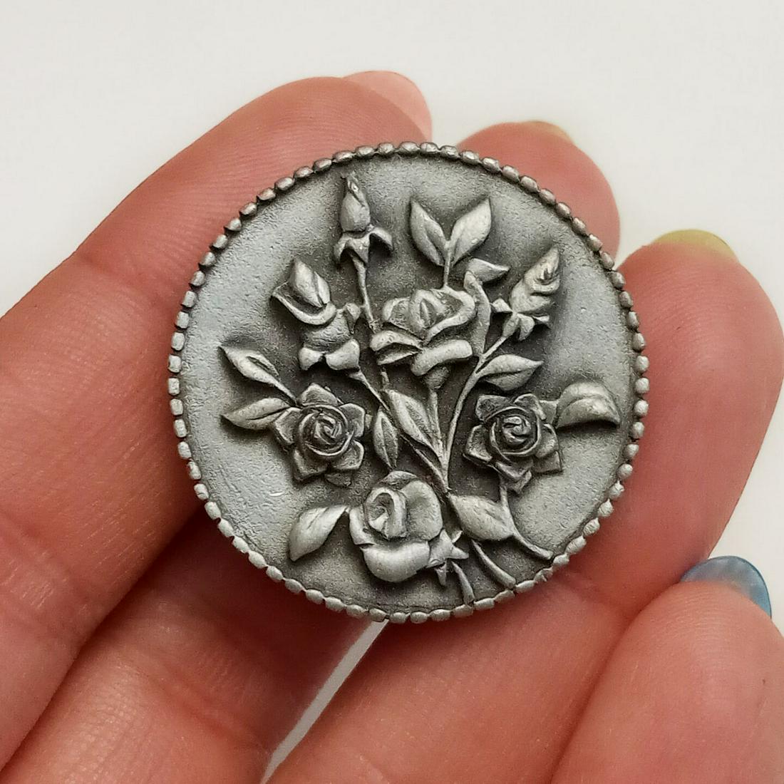 MS DEE Pewter Rose bouquet brooch and stud earrings (1 of 6)