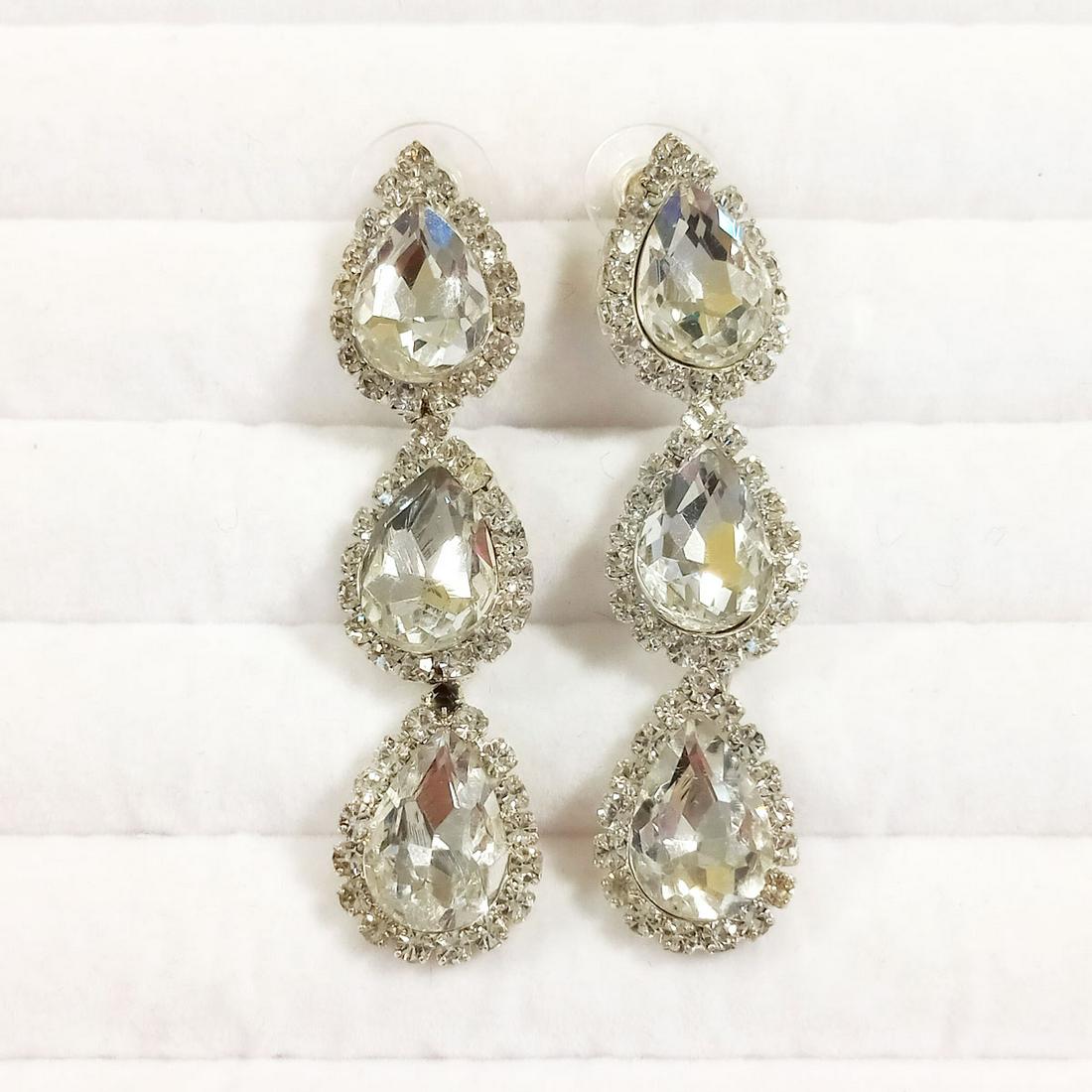 Silver tone clear rhinestones dangling earrings (1 of 3)