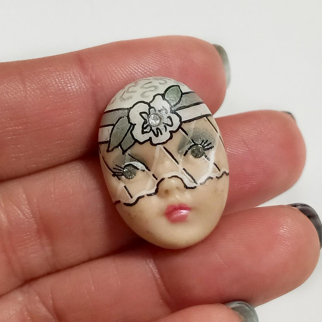 ADAGIO Vintage porcelain Lady Face brooch, signed (1 of 3)