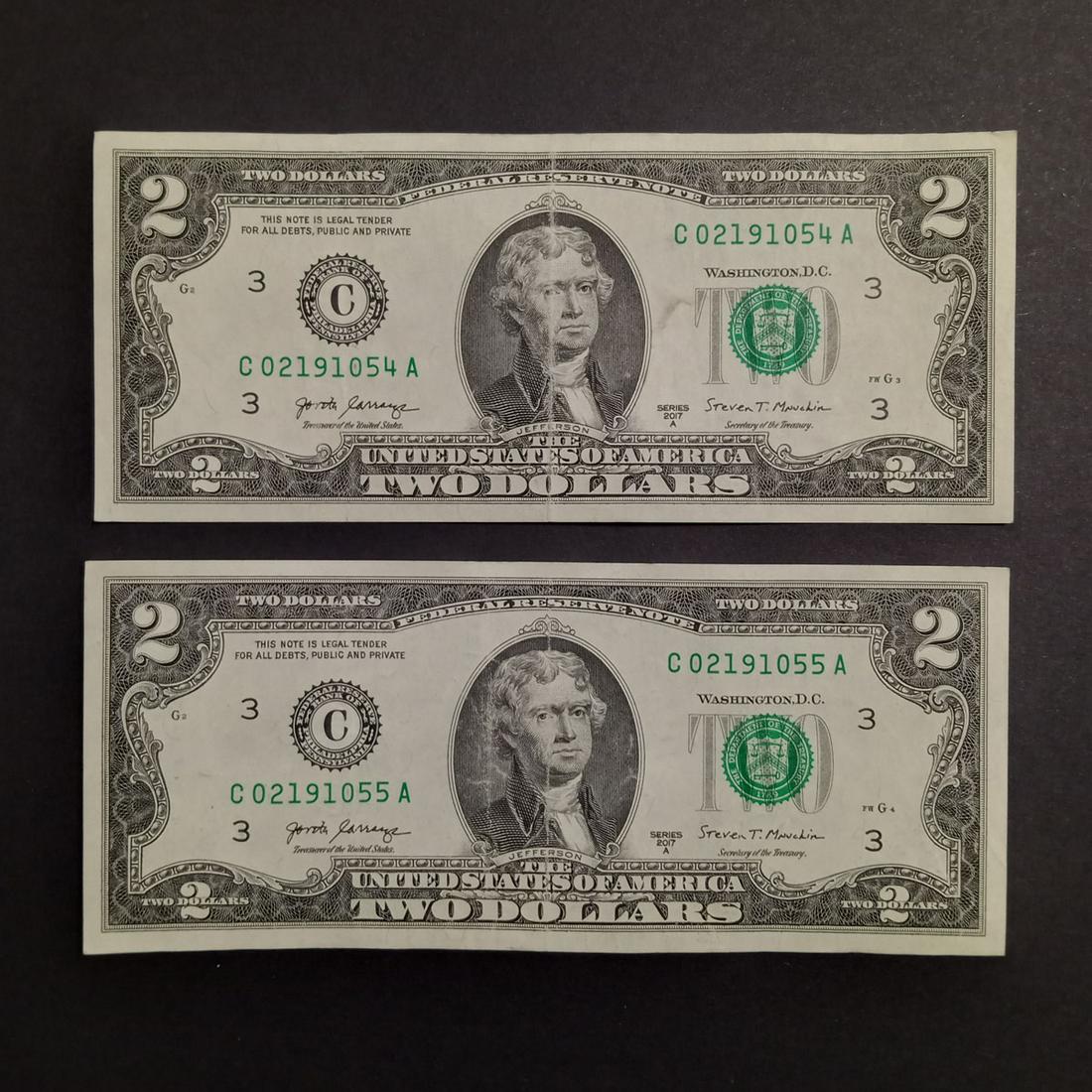 2 2017A US $2 dollar consecutive serial numbers bills (1 of 2)