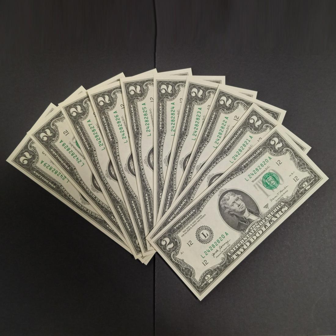 10 Consecutive serial nmbrs 2017A $2 dollar bills UNC (1 of 1)