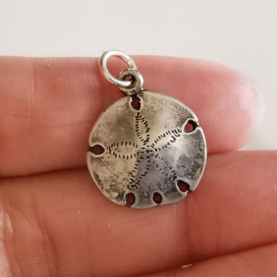 Vintage sterling silver Sand Dollar marine theme charm (1 of 3)