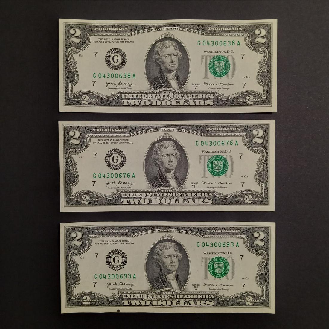 3 2017A US Fed Reserve $2 two dollar bills notes (1 of 2)