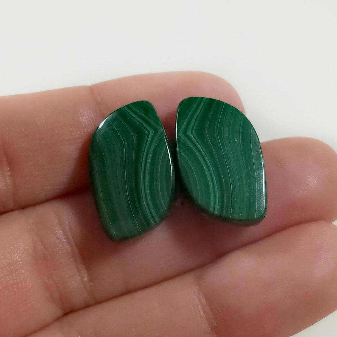 Pair of leaf shape malachite flat cabochons, 33.13 cts (1 of 4)