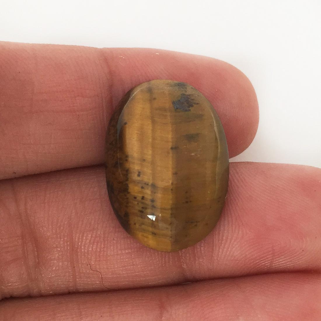 Tiger eye oval shape cabochon, weight 16.86 cts (1 of 3)