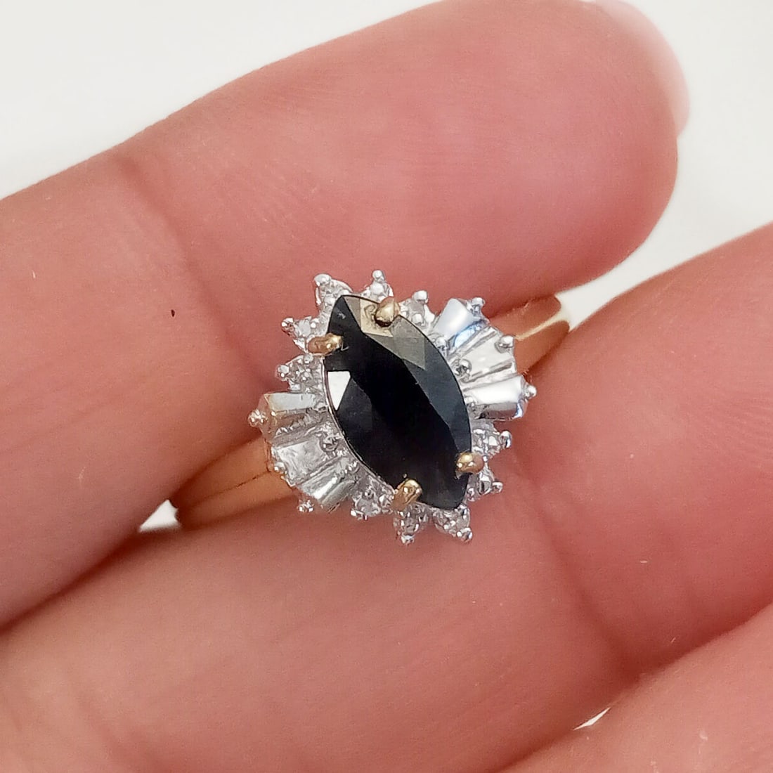10K Yellow gold Sapphire Diamond ring, size 8 (1 of 5)