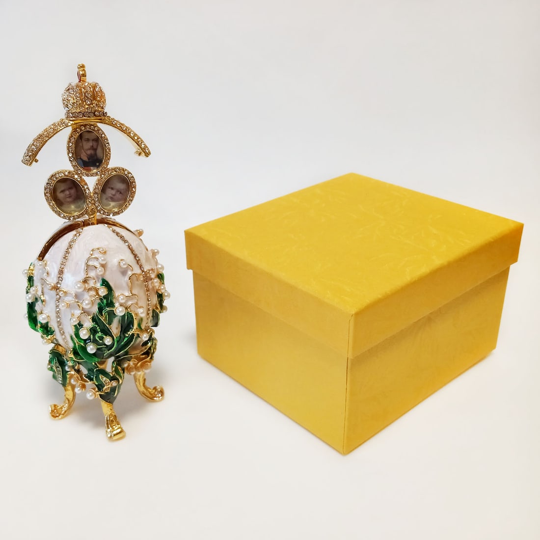 Faberge style cream, green enamel, rhinestones, faux pearls tiny photos frame egg trinket figurine (1 of 8)