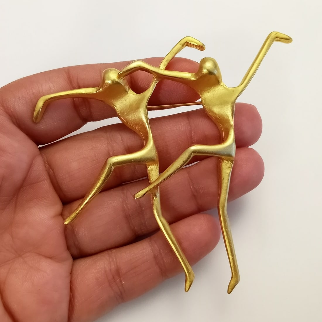 Gold tone matte finish Dancing pair dance theme brooch (1 of 3)