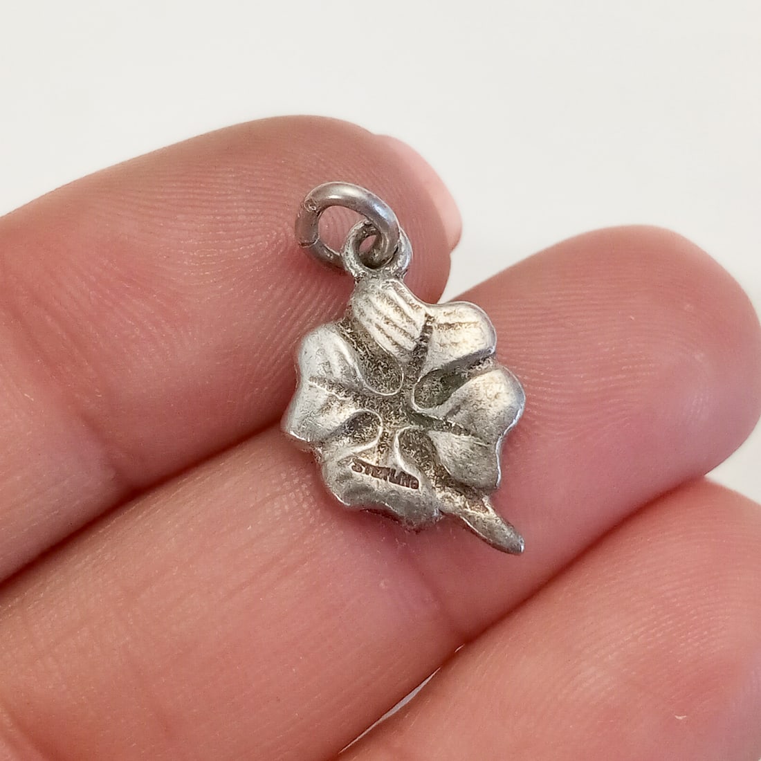 Vintage sterling silver 4 leaf Clover flower charm (1 of 3)