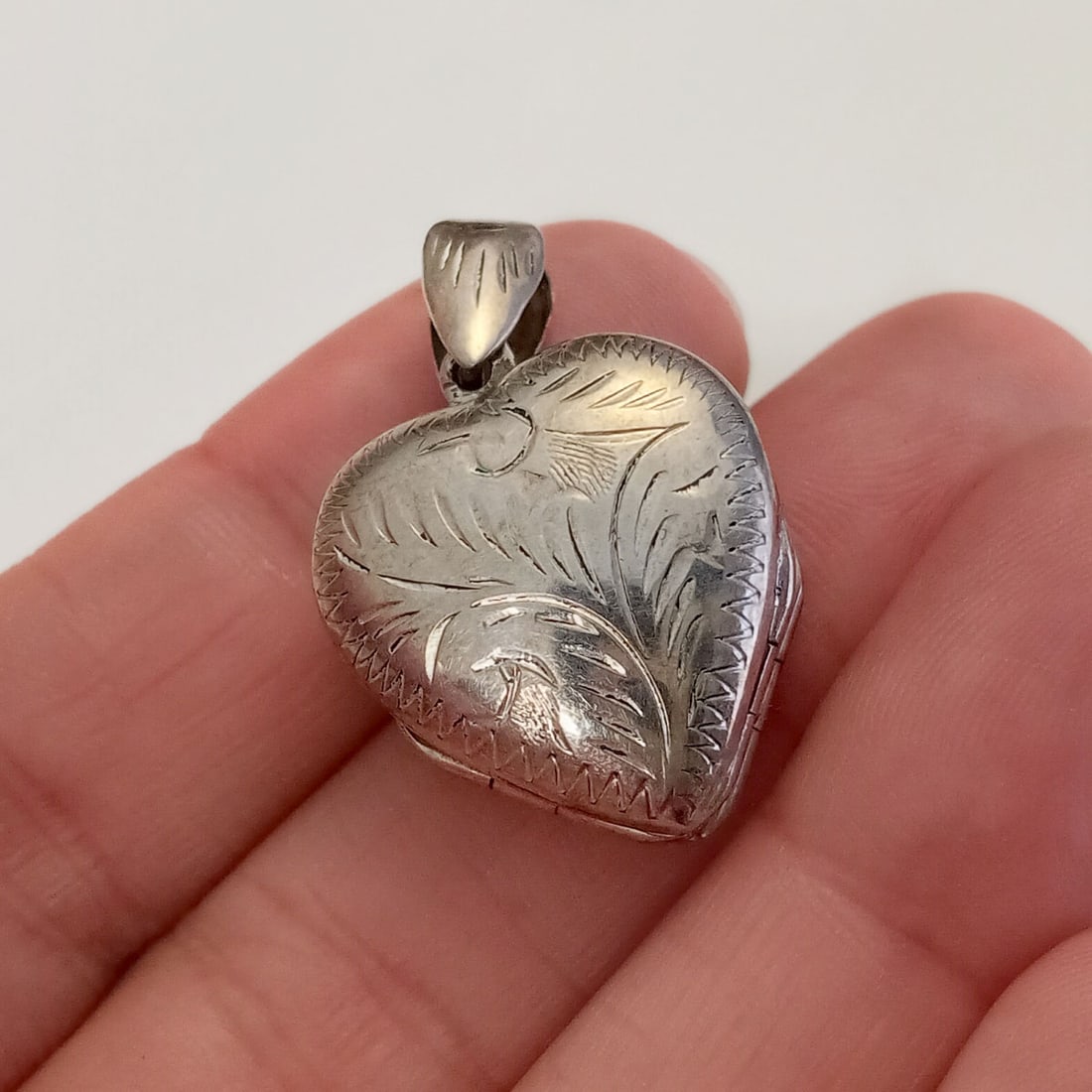 Sterling silver textured design heart double locket (1 of 7)