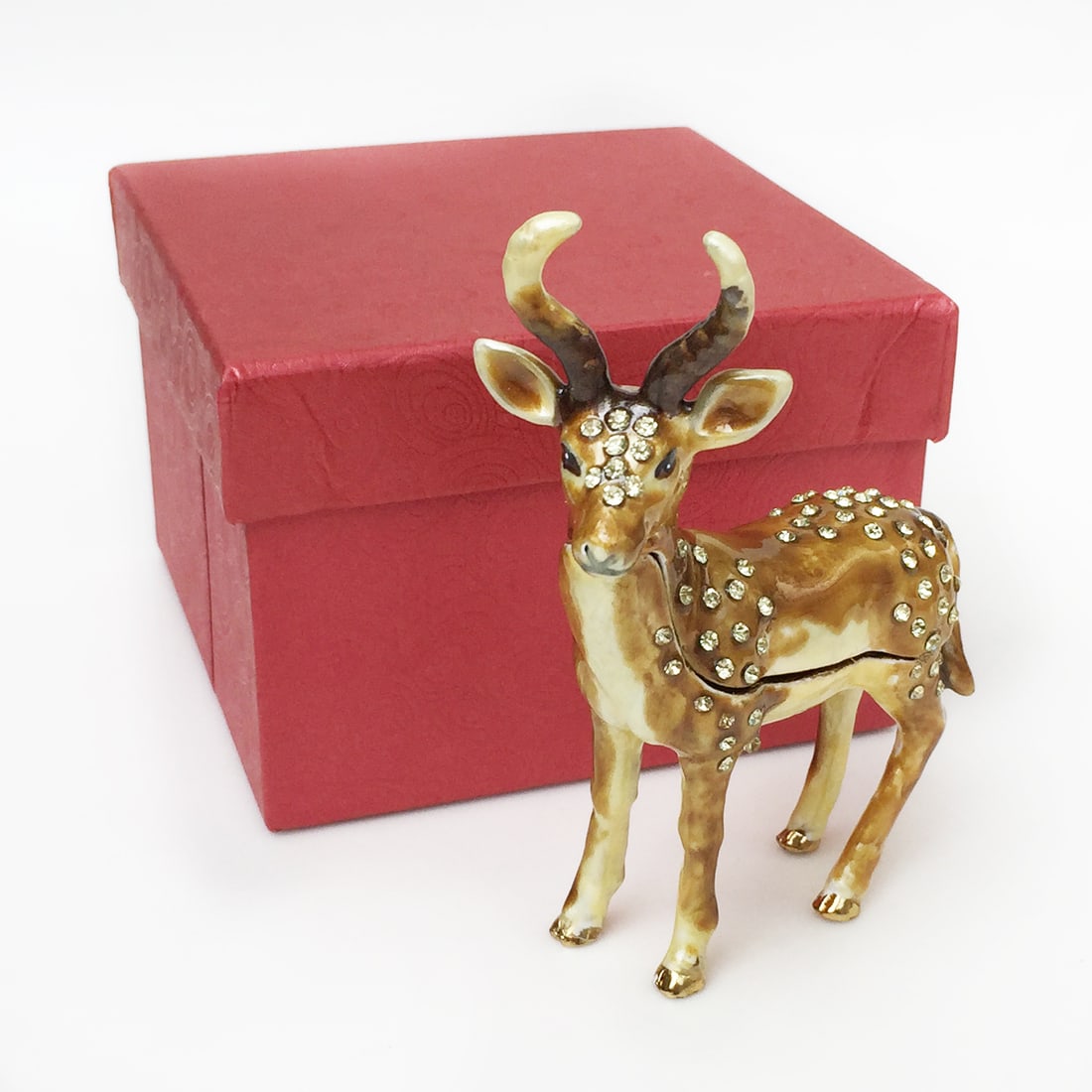 Enamel crystals Brown Horned Buck Deer trinket box: Enamel crystals Brown Horned Buck Deer trinket box. Measured 1 1/4 x 3 x 4 1/4 inches. Consition very good.