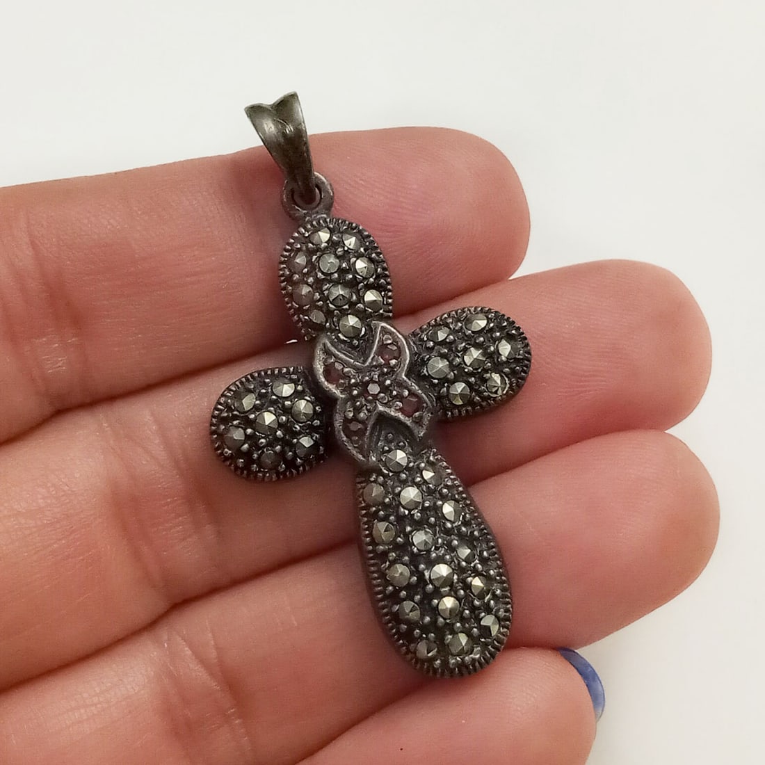 Vintage sterling silver marcasites Cross pendant (1 of 3)