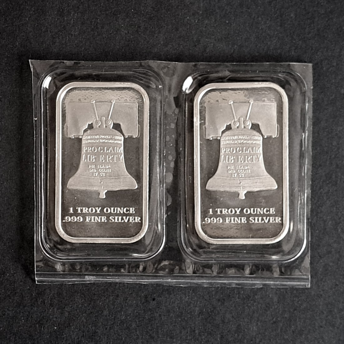 SD BULLION: Collectible 2 bullions 1 troy ounce .9999 fine silver each, sealed (1 of 2)