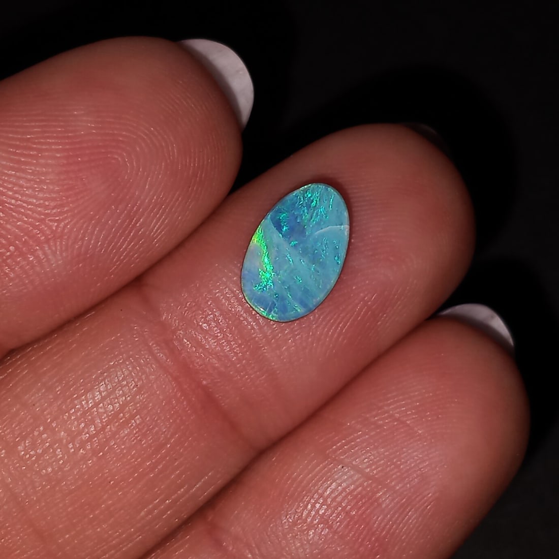 Oval egg shape Boulder Opal doublet, weight 1.23 cts (1 of 6)