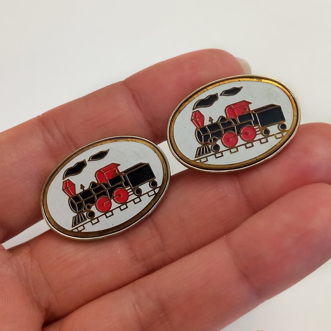 Vintage gold tone white, red, black enamel Locomotive train oval cufflinks (1 of 5)