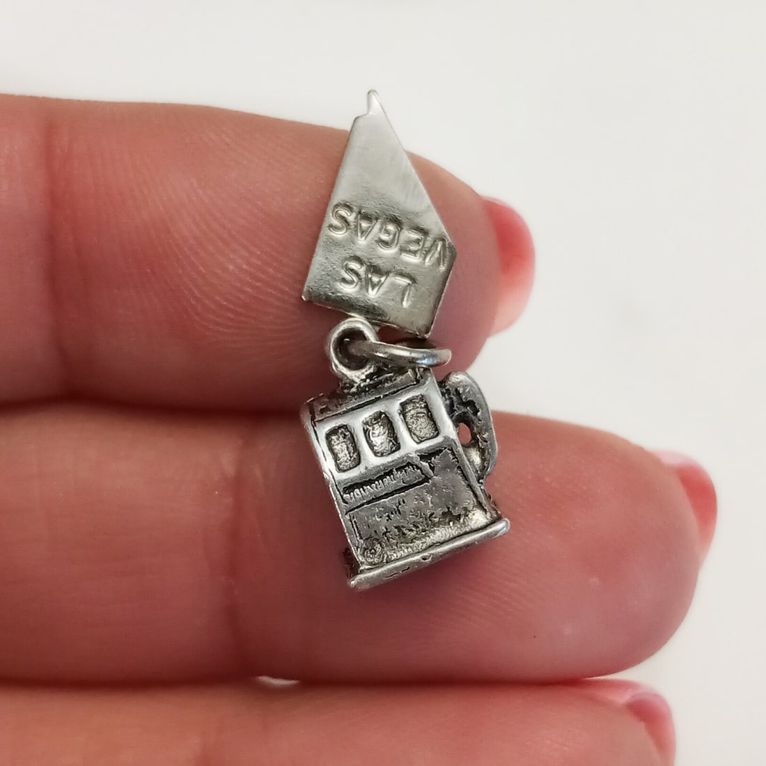 Vintage sterling silver Las Vegas Slot machine charm (1 of 4)