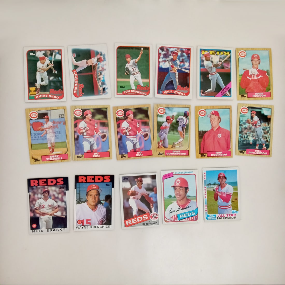 Lot of 17 TOPPS REDS 1980, 1982, 1985, 1986, 1987, 1988, 1989 baseball cards: Lot of 17 TOPPS REDS 1980, 1982, 1985, 1986, 1987, 1988, 1989 baseball cards. Condition is from fair to excellent depending on the card.