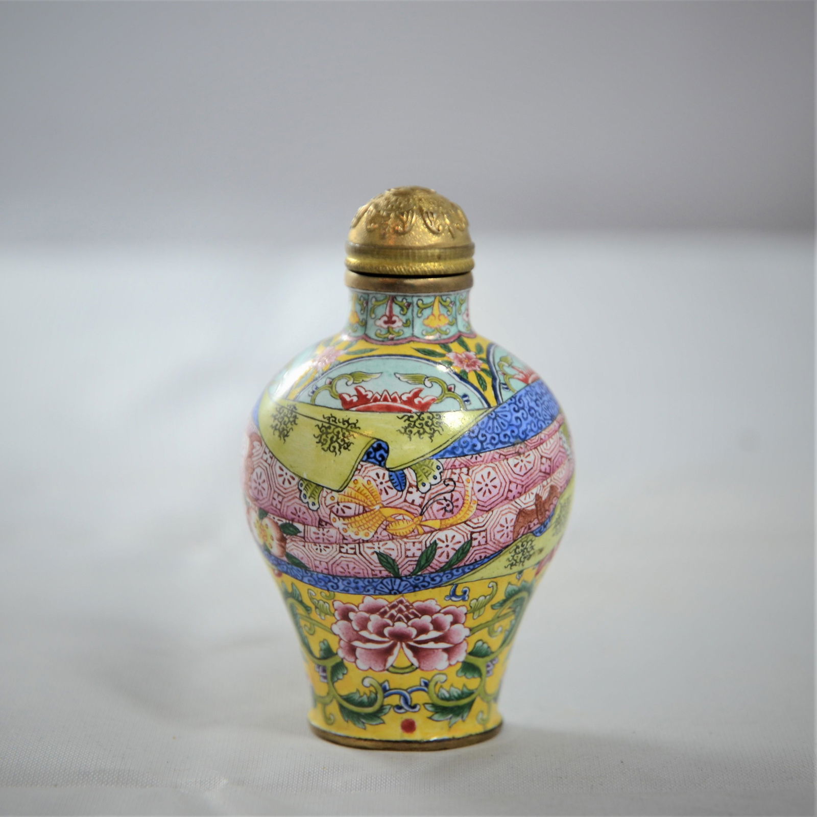 A Copper Painted Enamel Snuff Bottle (1 of 3)
