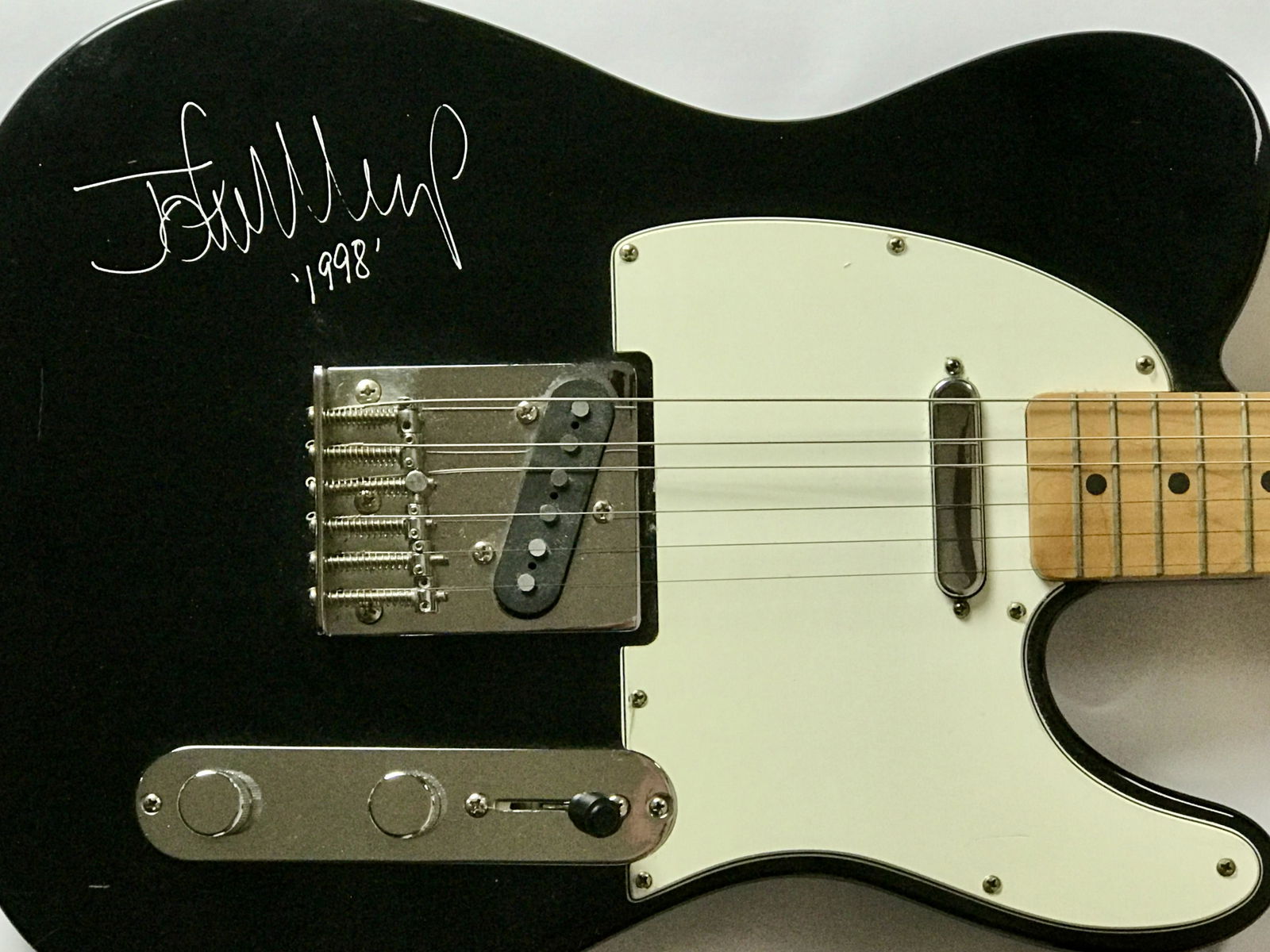 John Mellencamp Signed Guitar w/BAS LOA (1 of 5)