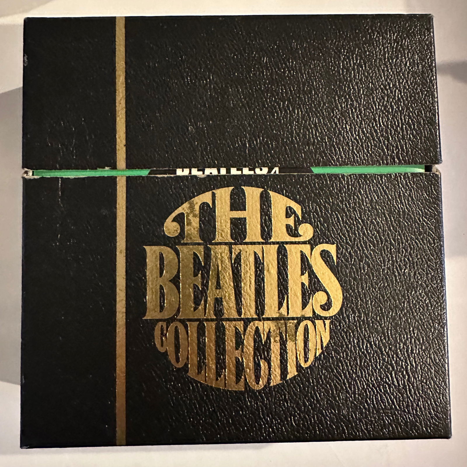 The Beatles - The Beatles Collection 7" (22 + RE+ 2) & Inserts (1 of 8)