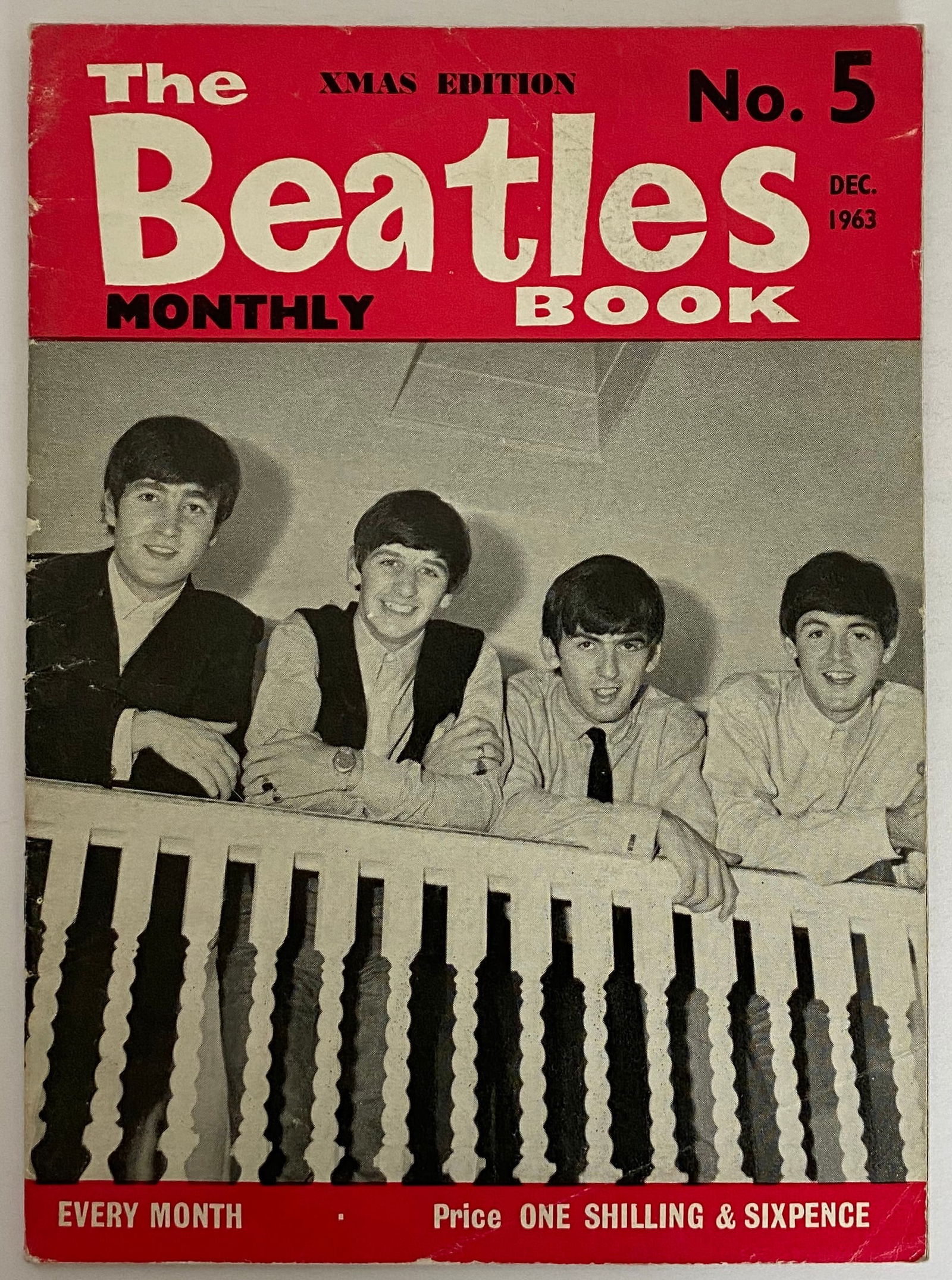 Beatles Book Monthly Magazine Dec 1963 Issue #5 - RARE (1 of 3)