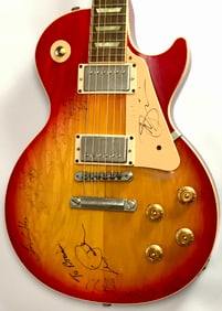 Gibson Les Paul signed by Les Paul, Larry Carlton, Ace Frehley, Kirk Hammett, Joe Satriani, Z