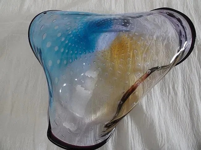 Vintage Murano Art Glass Heavy Aqua, murano glass centerpiece Estimate $100-$200: DescriptionVintage Murano Art Glass Heavy Aqua, murano glass centerpiece Measures : 5"H x 19"W x 15"D . .. Beatiful centerpiece