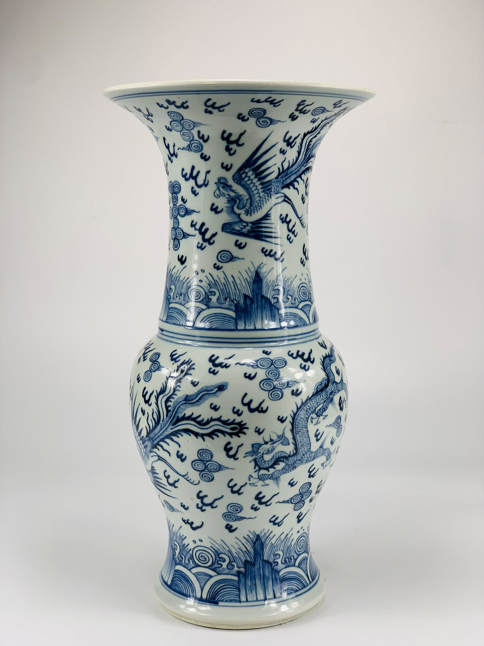 A Chinese blue and white Gu vase (1 of 7)