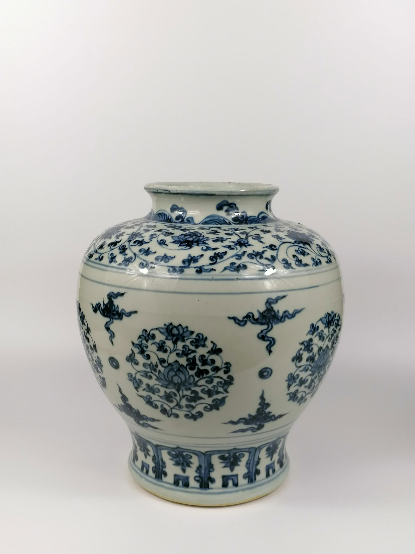 A large underglaze blue baluster Jar (1 of 12)