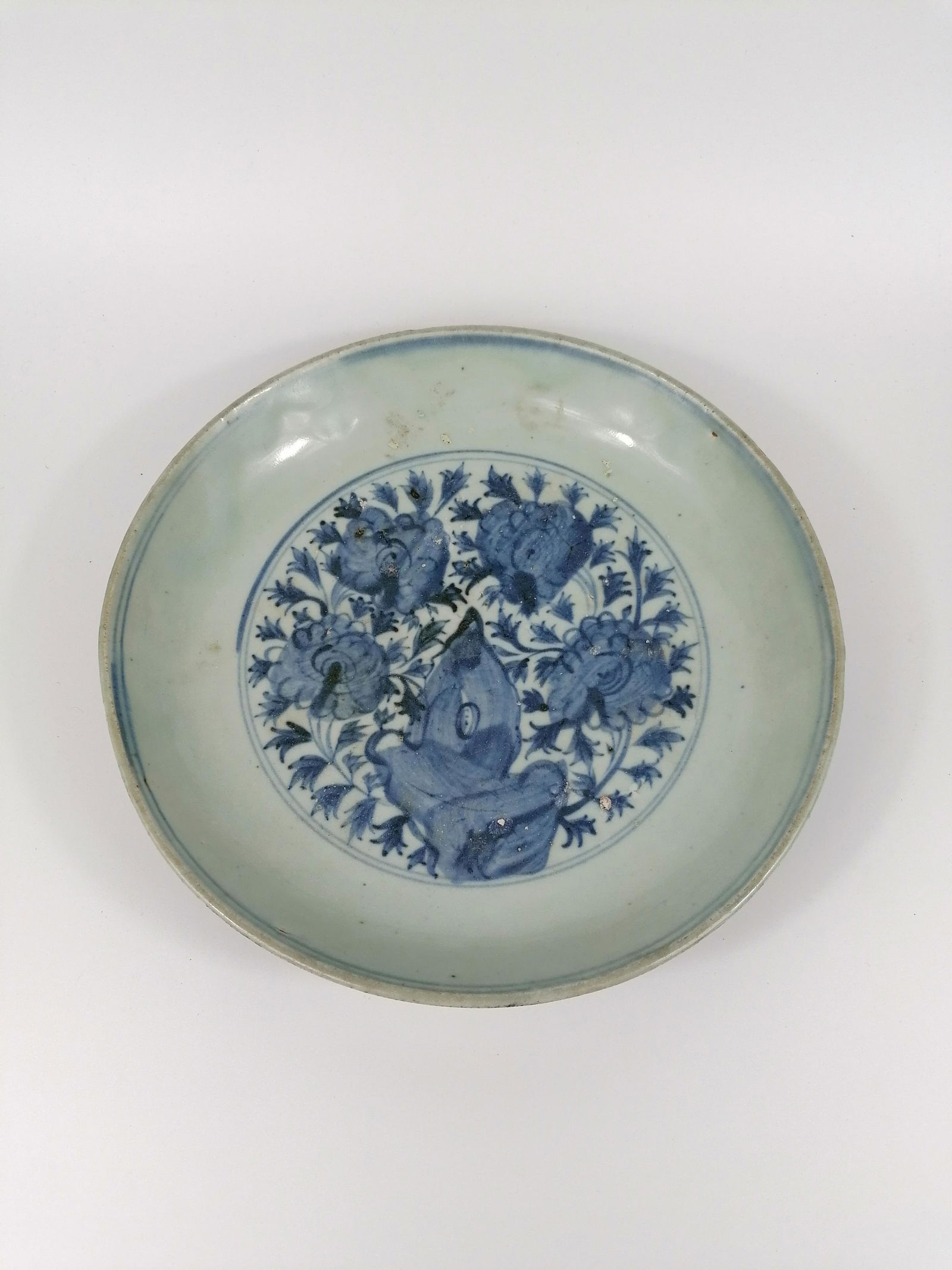 A large Chinese blue and white plate (1 of 9)