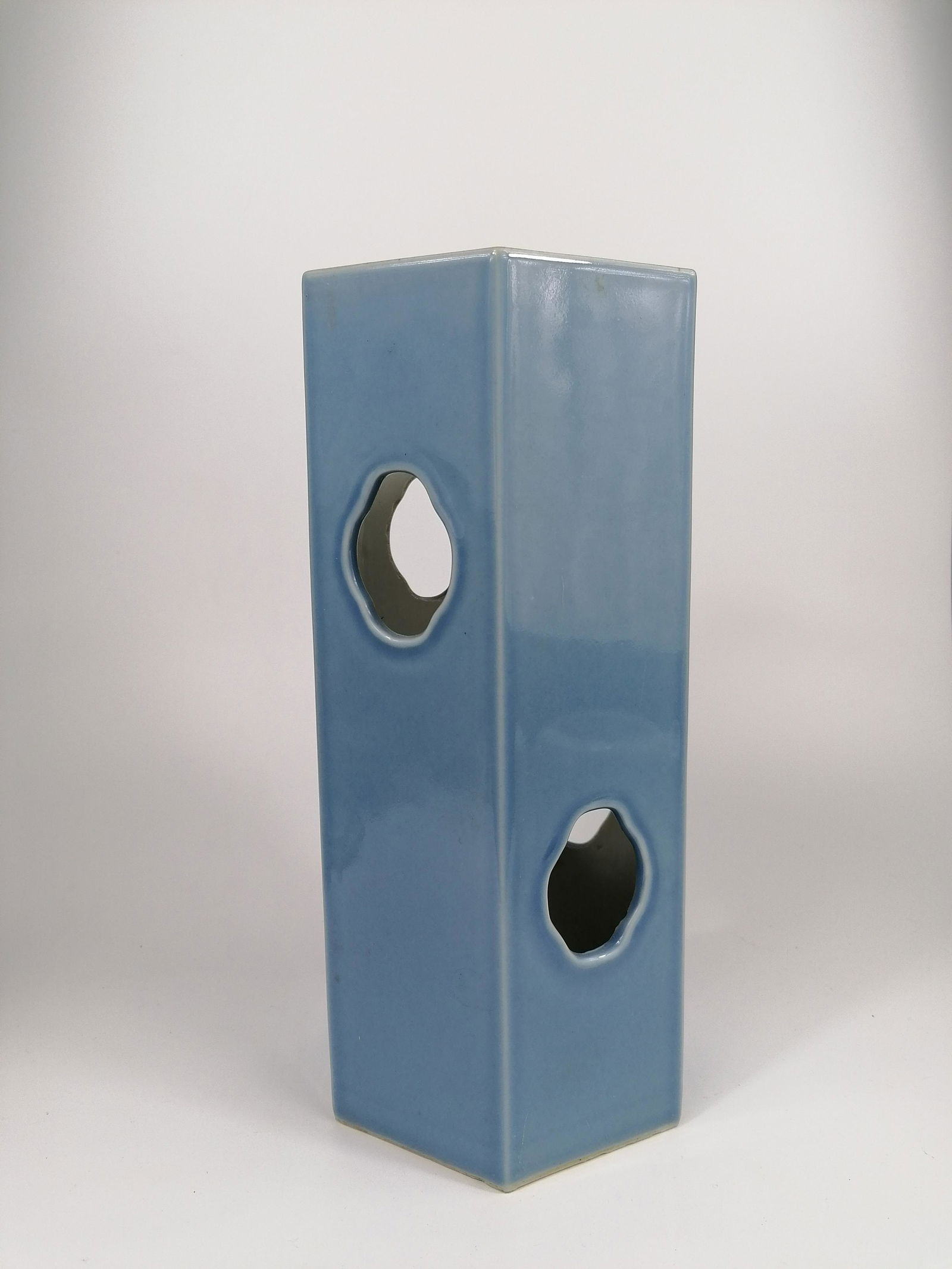 A Chinese hexagonal sky-blue glazed porcelain hat stand (1 of 7)