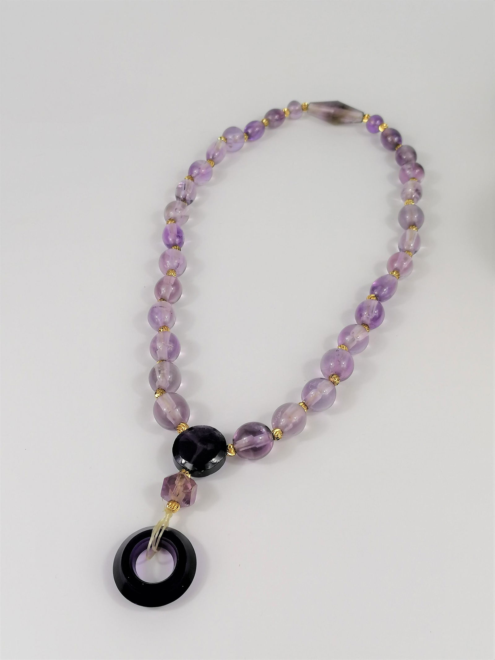 A Chinese Amethyst necklace (1 of 6)