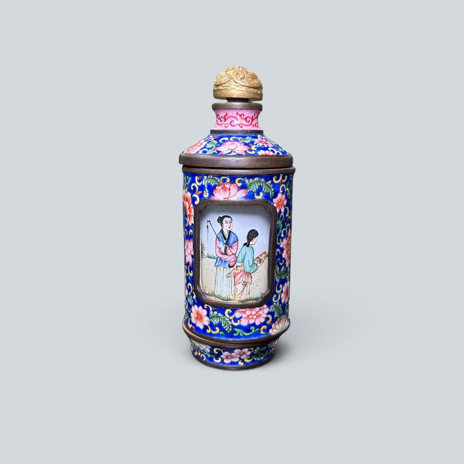 Chinese Art, A Double-Sided Painted Cloisonn Enamel Snuff Bottle Decorated with Figures, 18th (1 of 6)