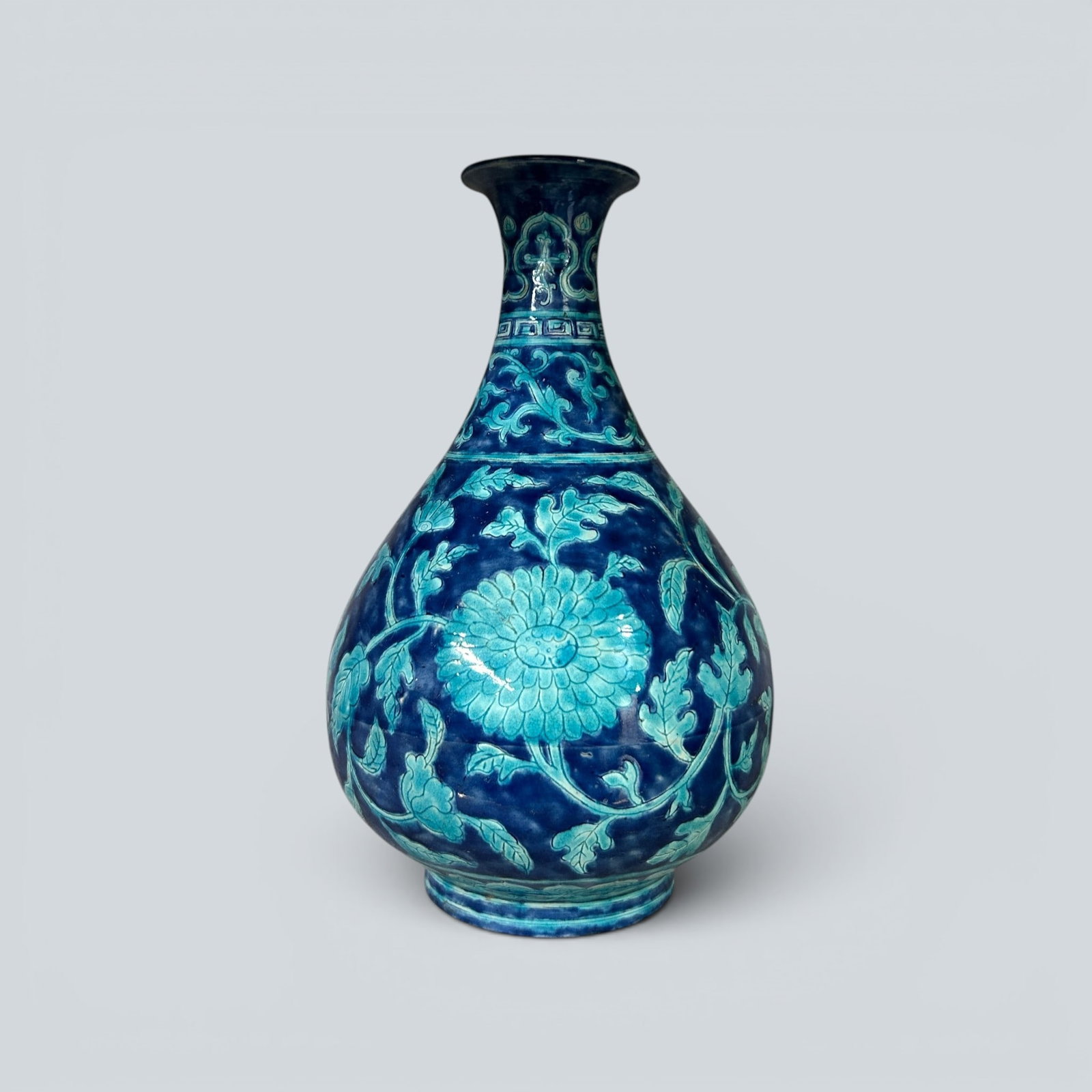 Chinese Art, A Fahua-Glazed Vase Decorated with Floral Motifs, 15th Century, Ming Dynasty (1 of 10)
