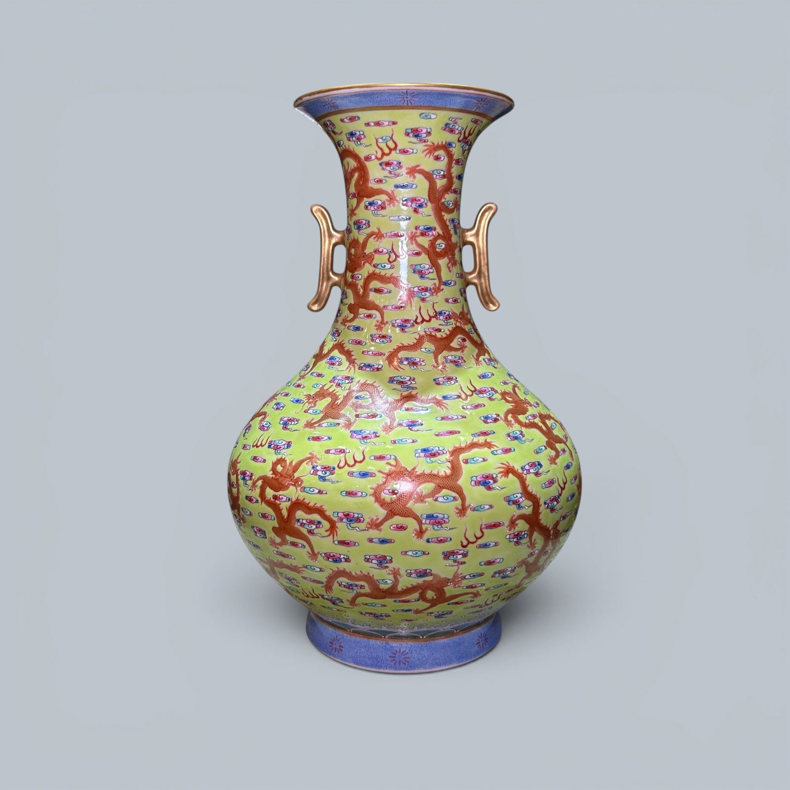 Chinese Art, A Green-Glazed Vase Decorated with Iron-Red Dragons, 18th Century: Chinese Art, A Green-Glazed Vase Decorated with Iron-Red Dragons, 18th Century, Qing Dynasty, Height 28.3 cm .