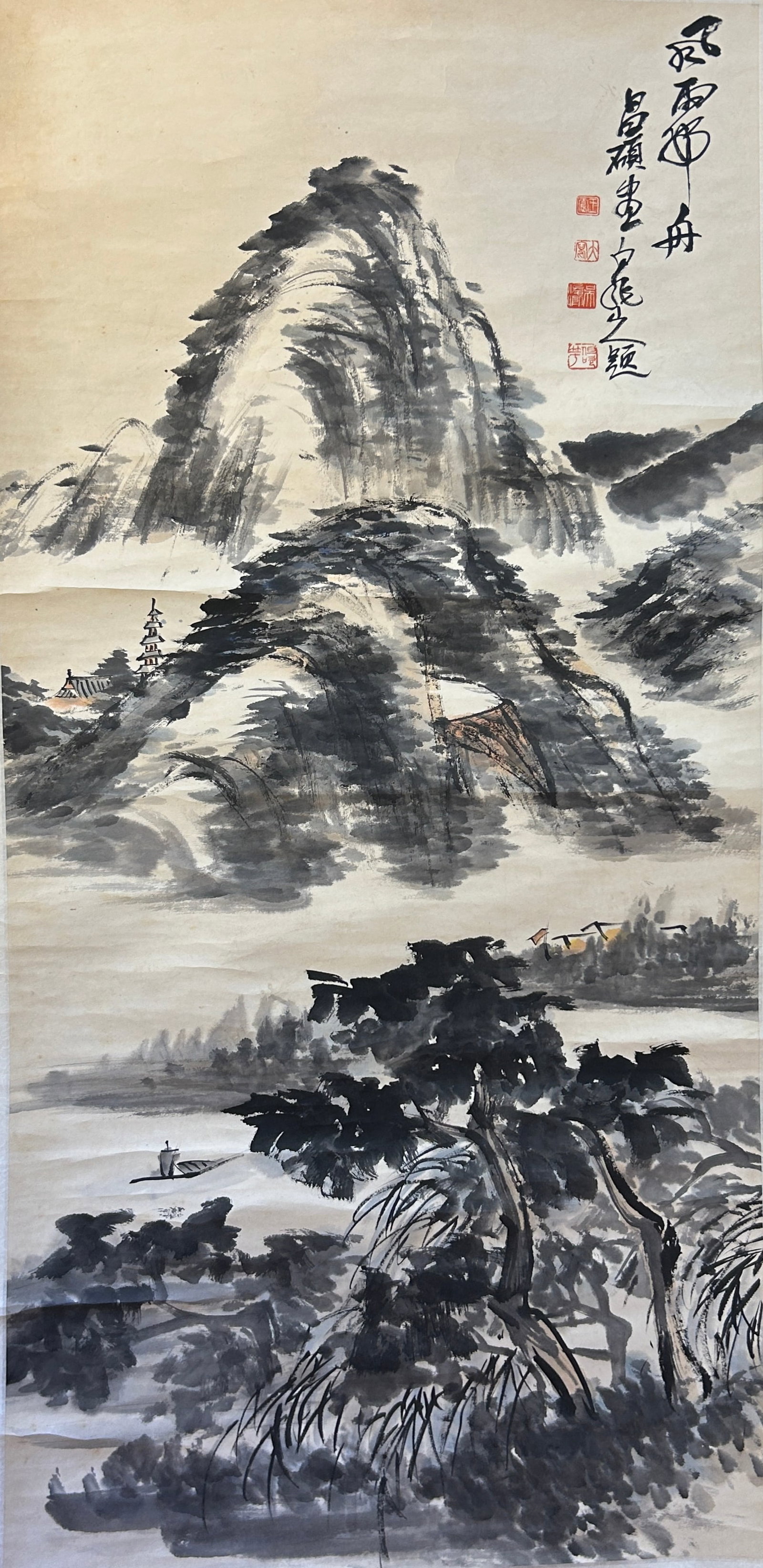 Chinese Art, A Chinese Painting Signed Wu Changshuo / Bai Longshan Ren, 20th Century, Modern Period: Chinese Art, A Chinese Painting Signed Wu Changshuo / Bai Longshan Ren, 20th Century, Modern Period, Length 134 cm, Width 56 cm.