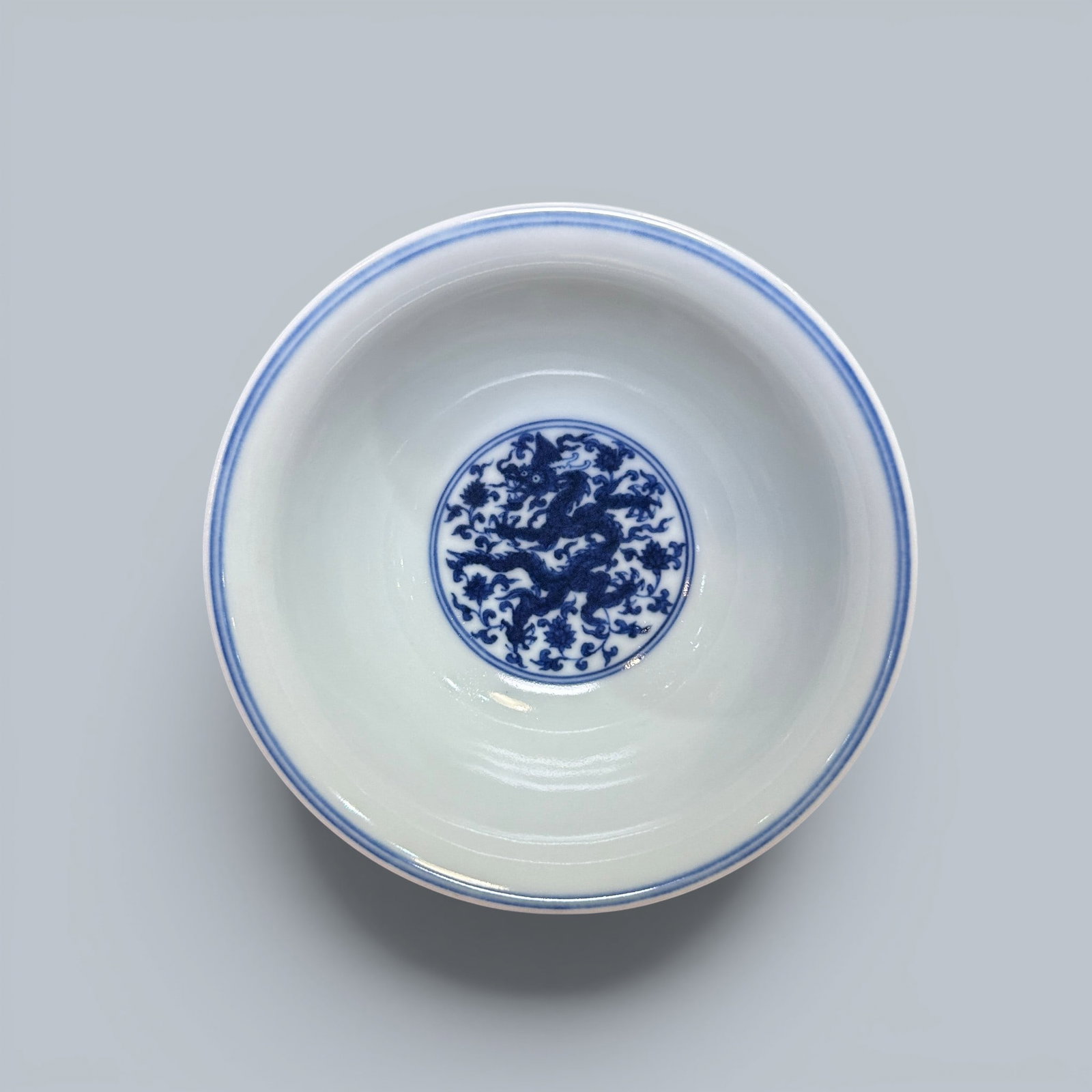 Chinese Art, A Blue and White Bowl Decorated with Dragons, 16th Century, Ming Dynasty: Chinese Art, A Blue and White Bowl Decorated with Dragons, 16th Century, Ming Dynasty, Height 10.5 cm, Diameter 16 cm.
