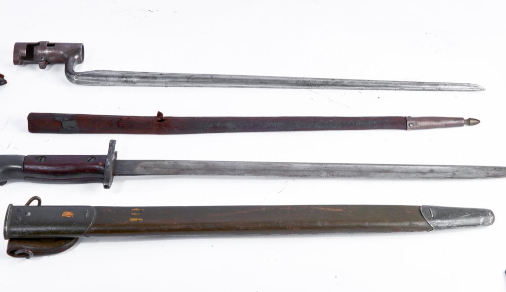 1907 Wilson Bayonnet and 1917 Jewell Bayonnet U.S. (1 of 3)