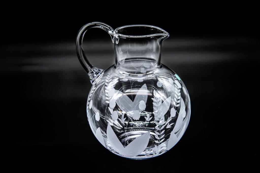 Tiffany & Co etched crystal pitcher Vintage Tiffany & Co etched crystal pitcher, design features (1 of 5)