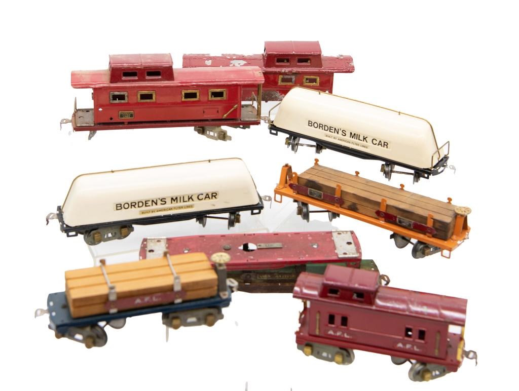 Lot of 8 Pre War American Flyer (1 of 9)