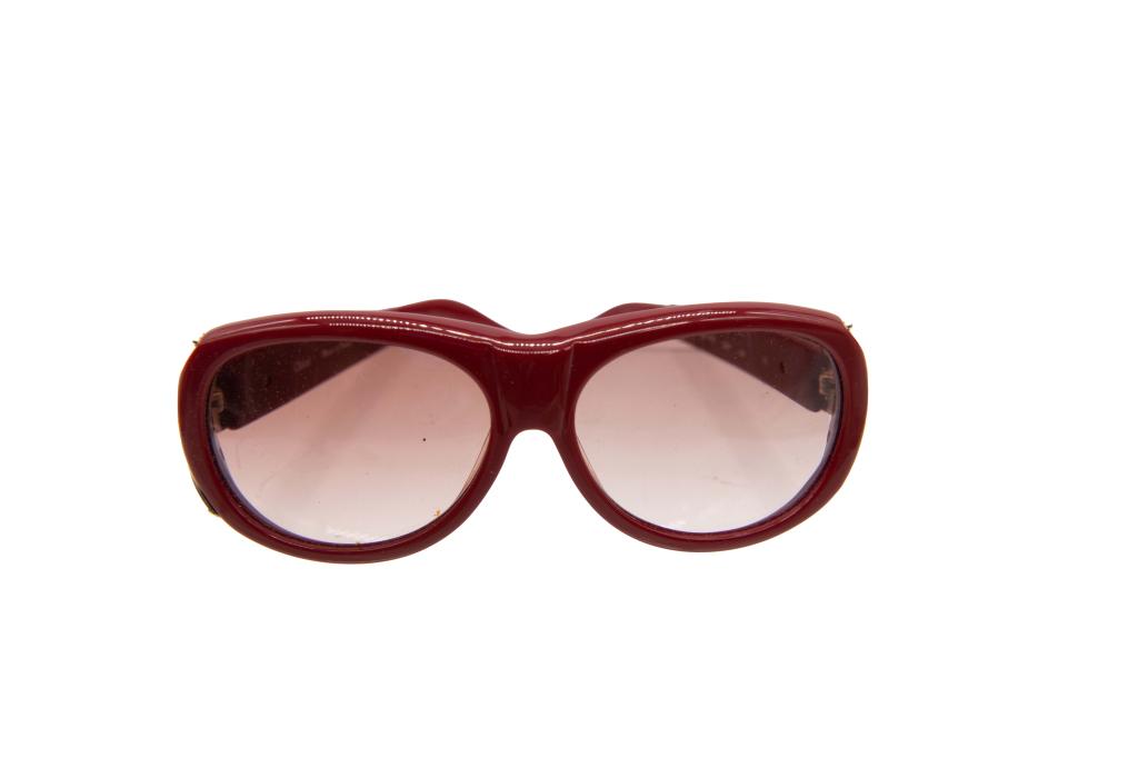 Lot of 2 Designer Sunglasses (1 of 4)