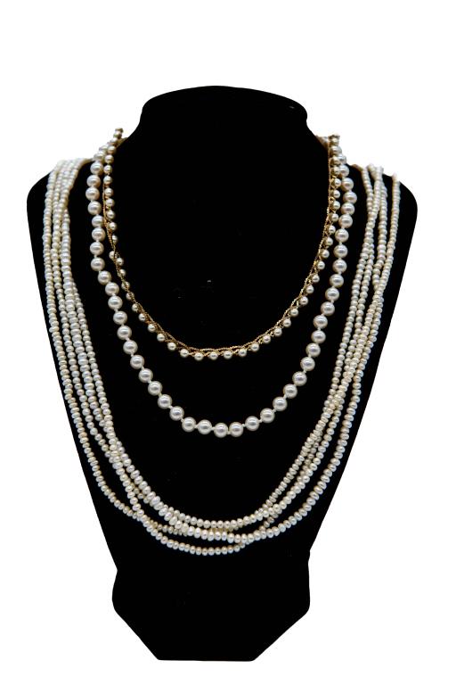 Misc Assorted Group of Pearls (1 of 5)