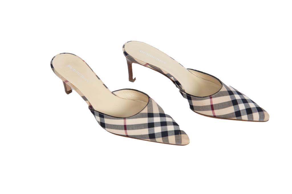 Lot of Burberry Shoes & Umbrellas (1 of 8)