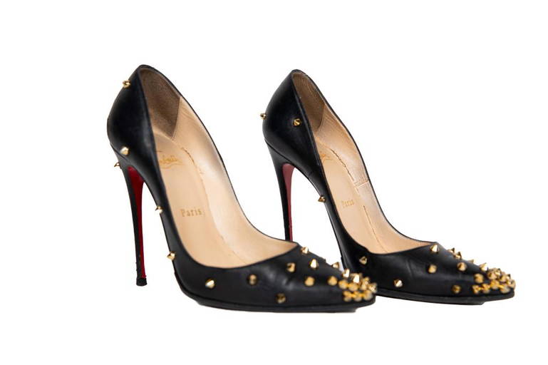 louboutin studs heels