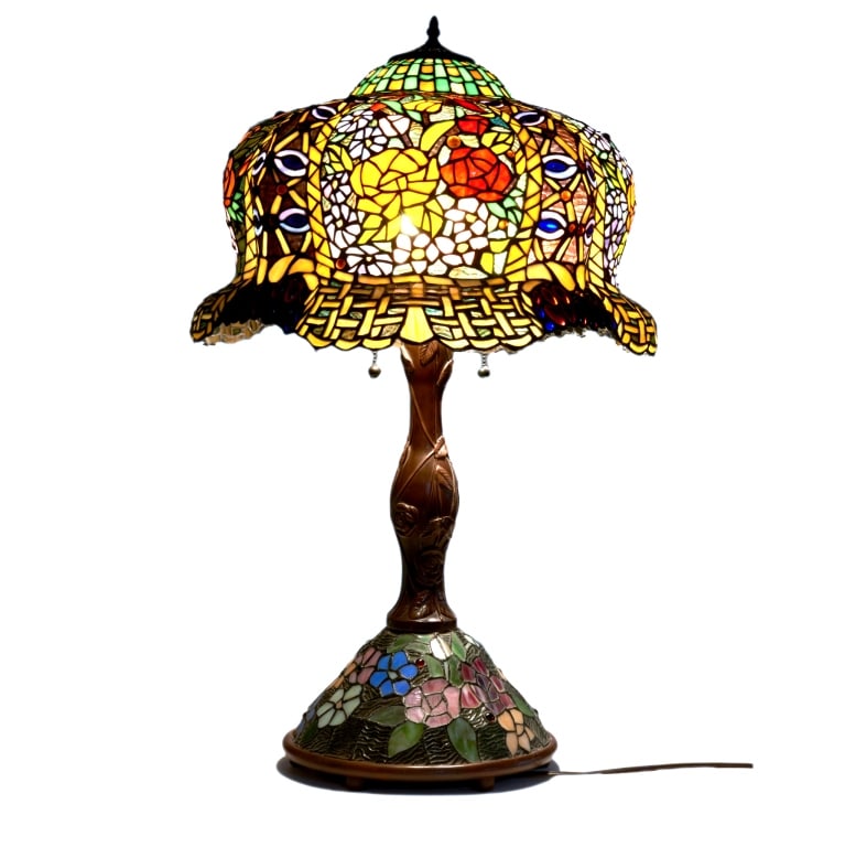 Tiffany Style Table Lamp with Leaded Glass Shade (1 of 6)
