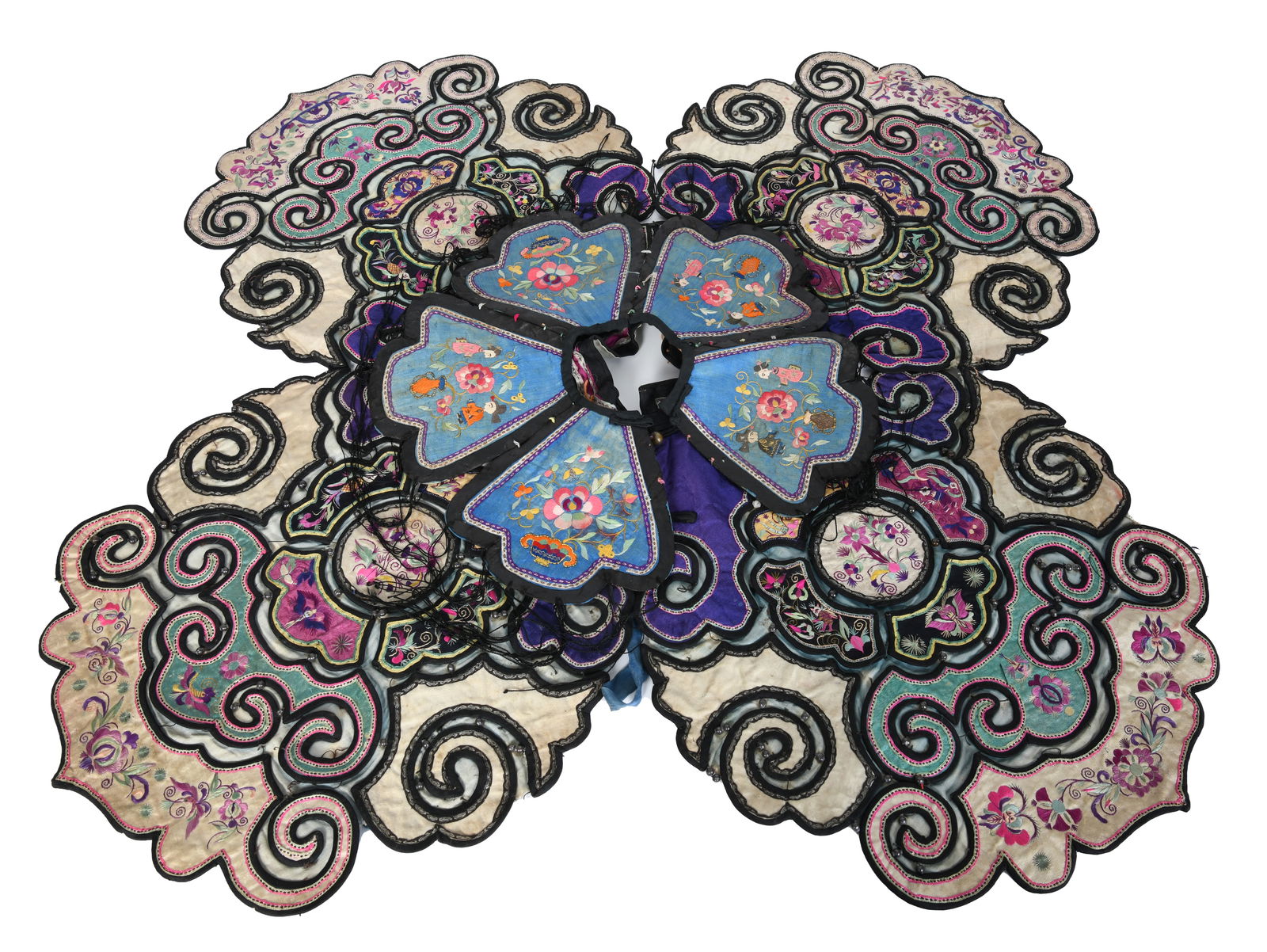 Antique Chinese Fine Silk Embroidered Robe Collars (1 of 9)