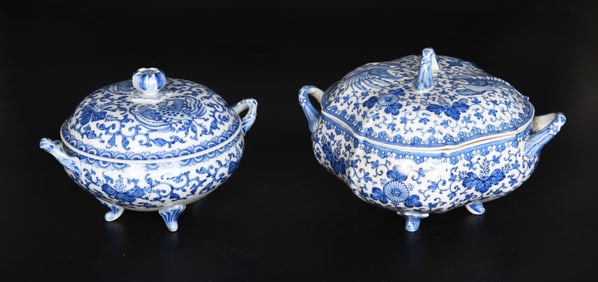 Pair of Japanese Meiji Blue & White Chinoiserie Phoenix Bird Porcelain Turines