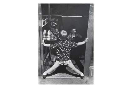 In a Doorway, 3rd Avenue, Louis Stettner