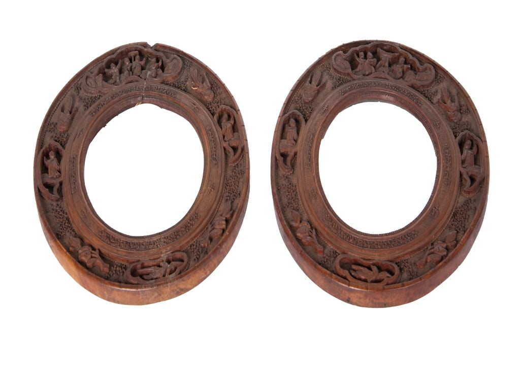 Pair of Canton Export Rosewood Carved Oval Frames (1 of 6)