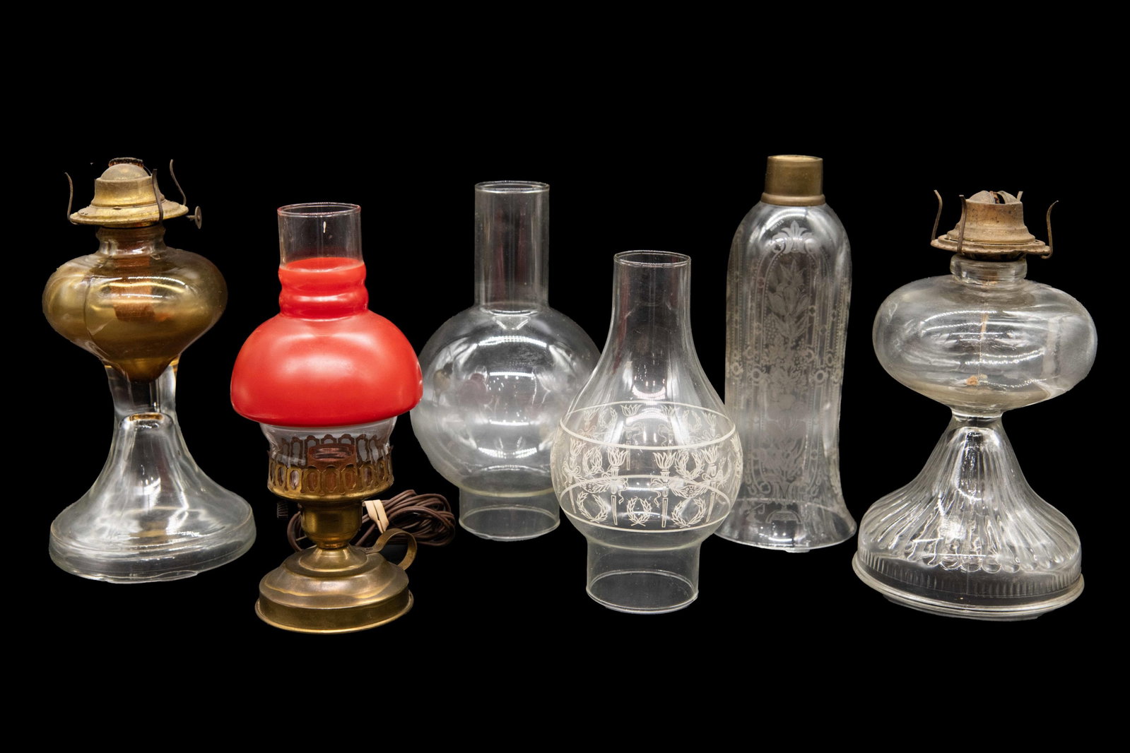 Group of 6 Miscellaneous Glass Lanterns (1 of 6)